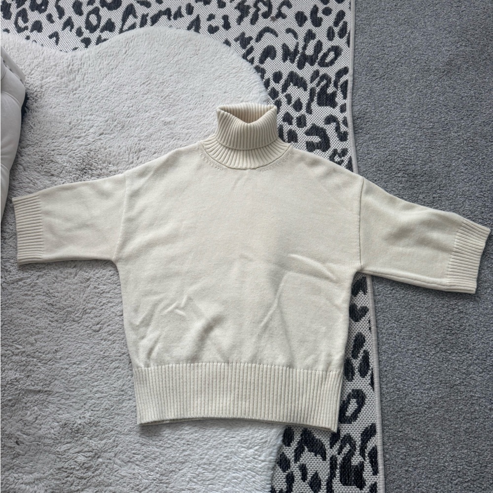H&M Cream Short-Sleeve Turtleneck Sweater